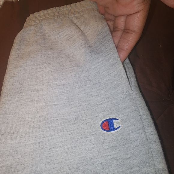 BOYS CHAMPION SWEATPANTS SET - Picture 6 of 7